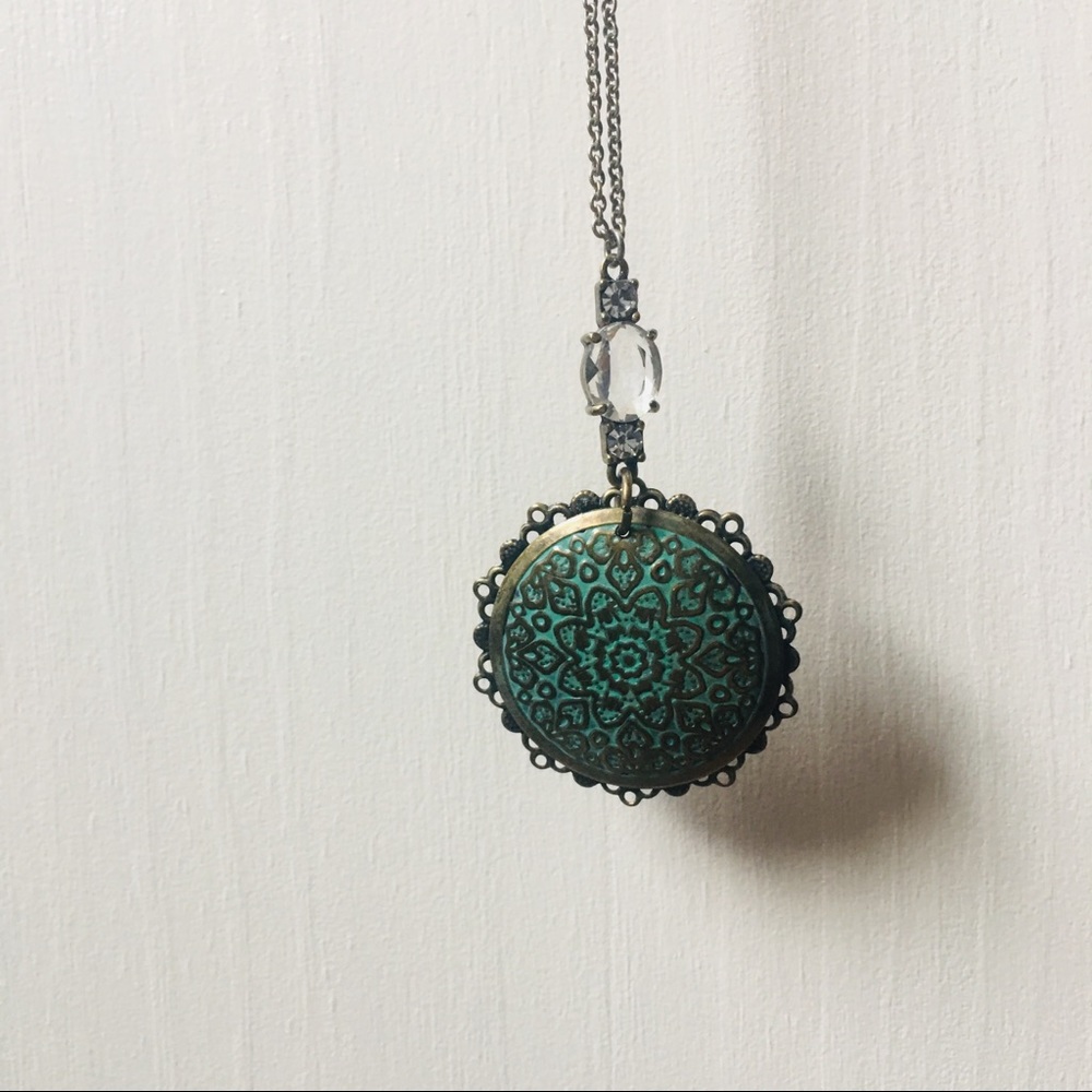 AEO Necklace